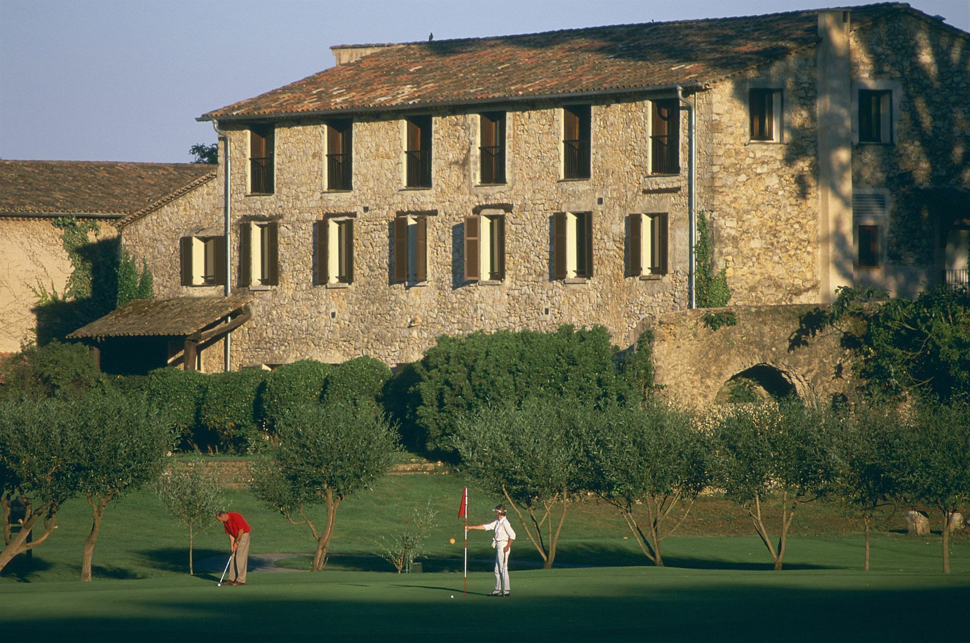 Hotel Golf & Spa Chateau De La Begude The Originals Collection 瓦尔邦讷 外观 照片